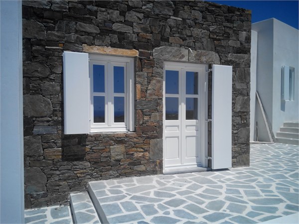 Τοποθέτηση Πόρτες και Παράθυρα
